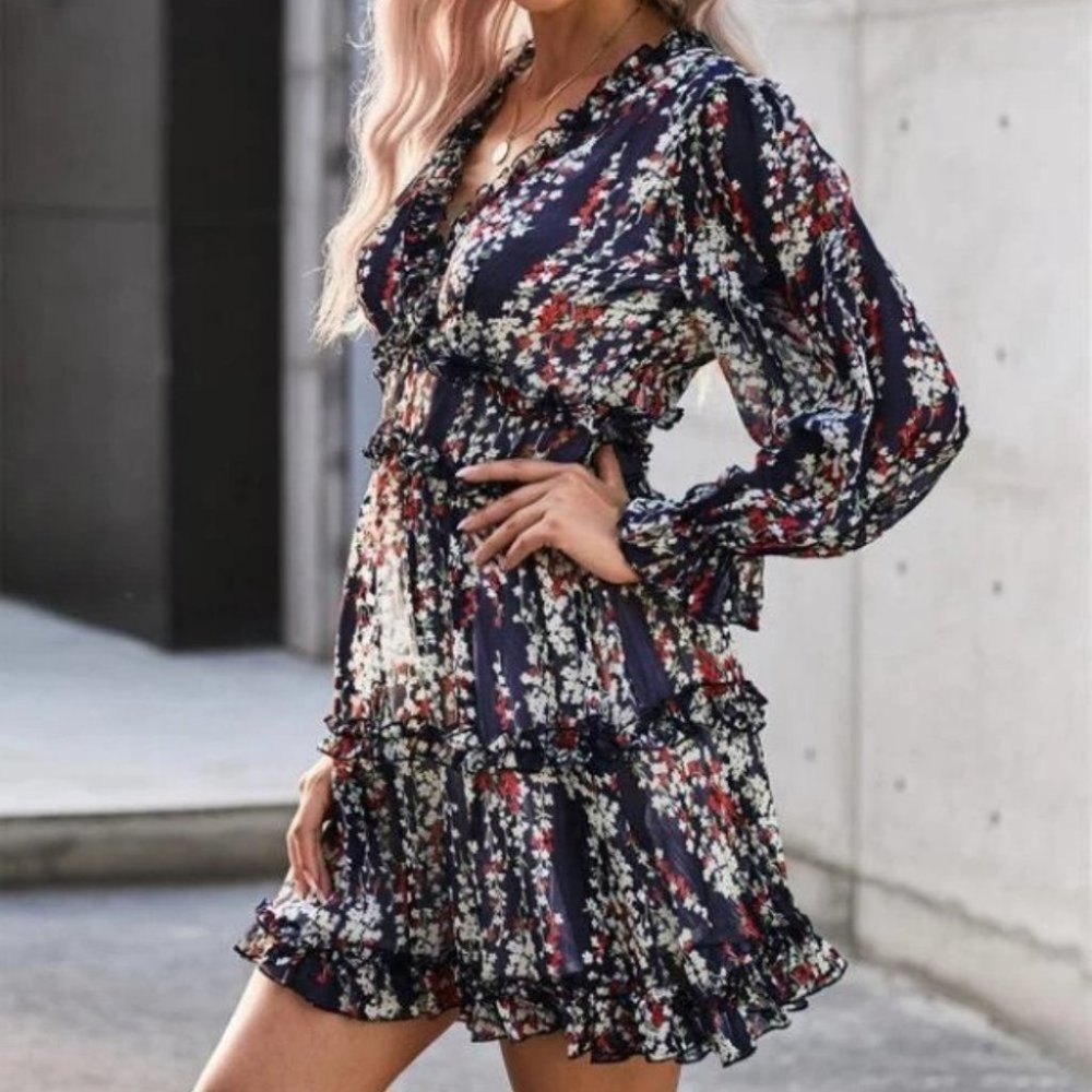 Floral print open back ruffle long sleeve dress - Picture 5 of 5